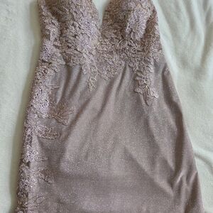 Elegant Lace Evening Dress